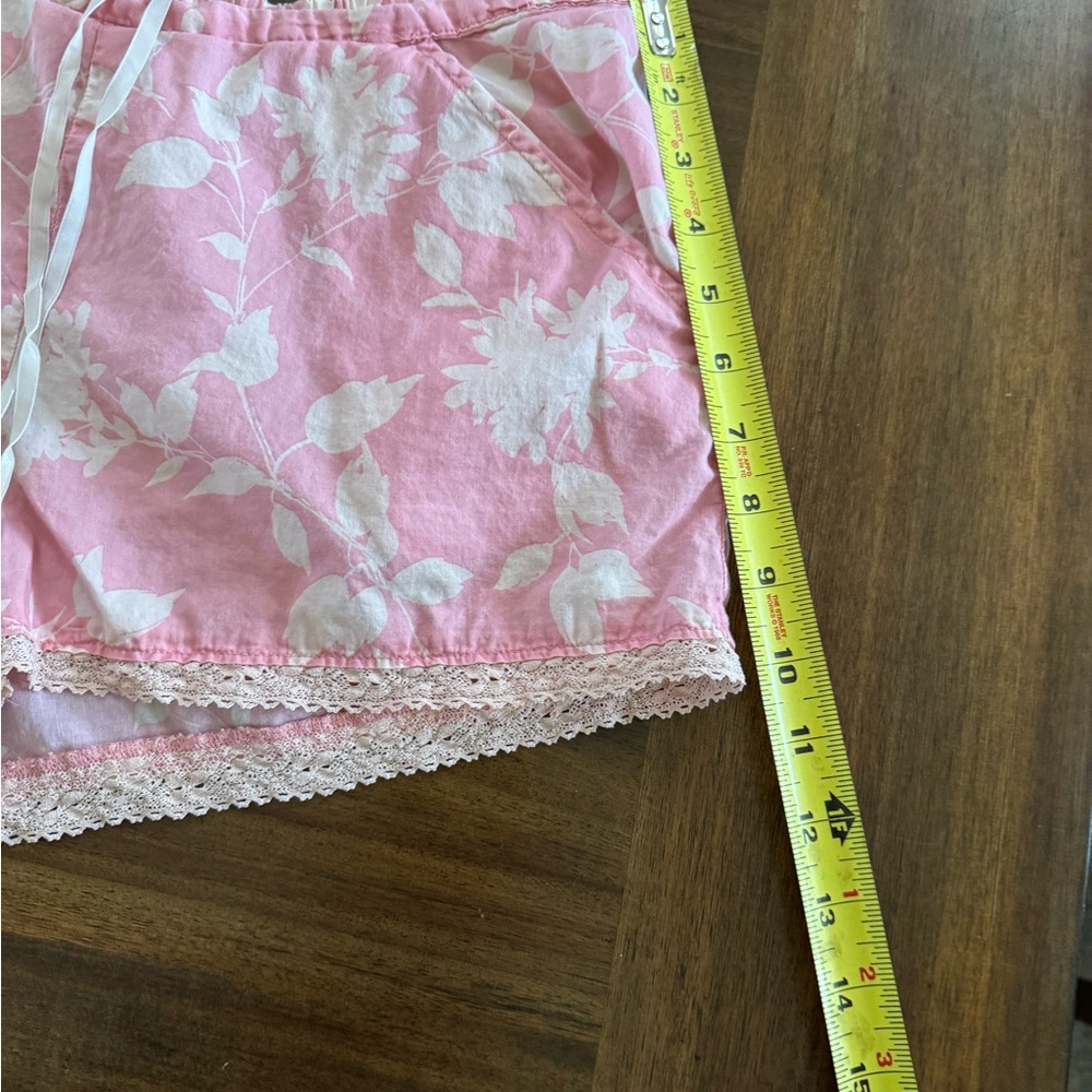 GAP Pink Floral Lace-Trim Lounge Shorts - Picture 7 of 7